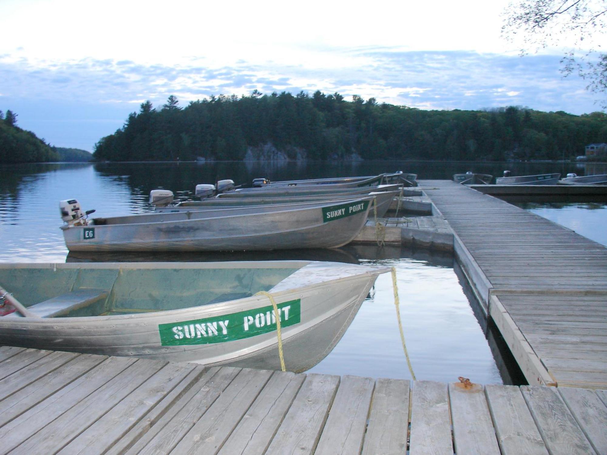 Sunny Point Resort Otter Lake Buitenkant foto