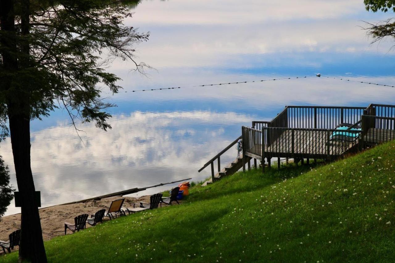 Sunny Point Resort Otter Lake Buitenkant foto